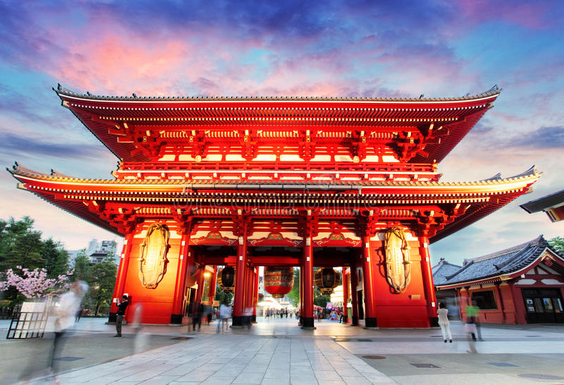 tokyo-japan-asakusa-temple-sunset-65916641